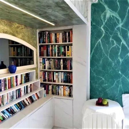 Canbana Full View For Up To 8 Adults