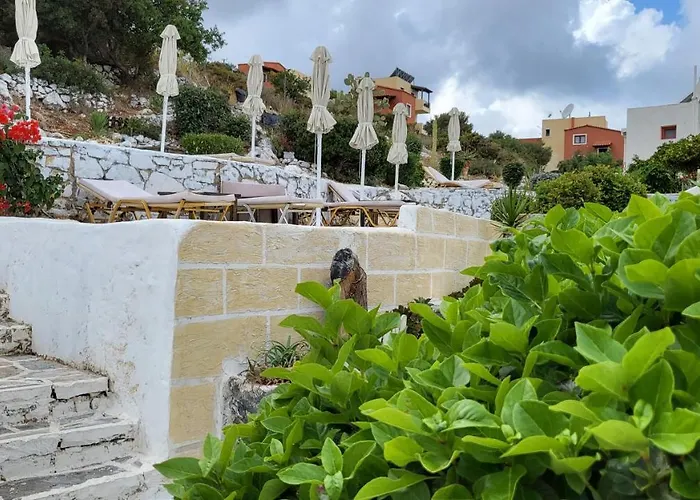 Canbana Full View For Up To 8 Adults